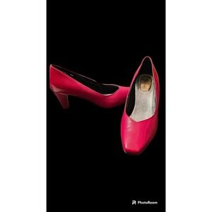 ros hommerson Red High Heels Size‎ 9